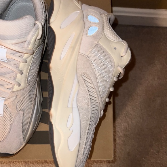 Yeezy 700 Analog Size 11.5 - Picture 6 of 16